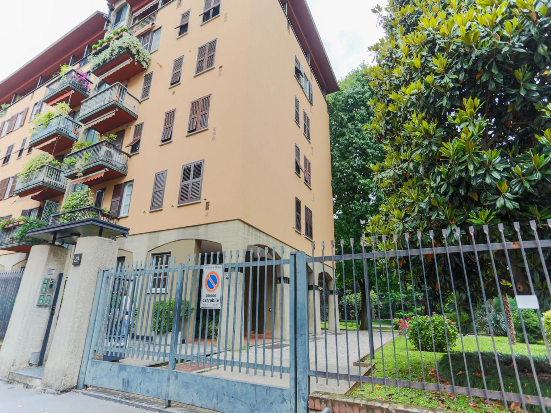 The Best Rent - Charming Apartment In Pagano Milán Exterior foto